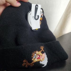 NWT Rue 21 Warner Bros Adult Beenie Black Winter Stretch Hat Cap Looney Tunes